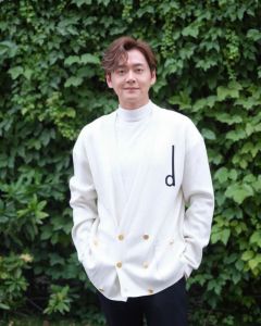 张振朗