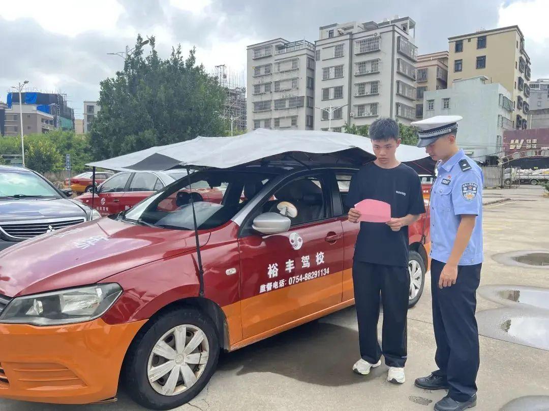 普法宣传|多样宣讲齐发力,法治相伴护平安(图4) 普法宣传|多样宣讲齐发力,法治相伴护平安(图4)