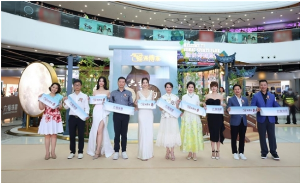 六福珠宝全新「宋韵传家」快闪店开幕,高海宁演绎国风之美(图7) image.png