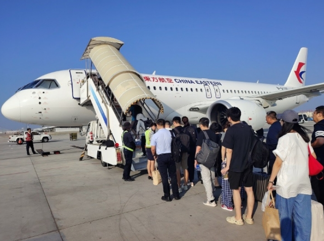 日均航班量创新高!东航2.1万余航班承运300余万国庆长假旅客(图2) image.png