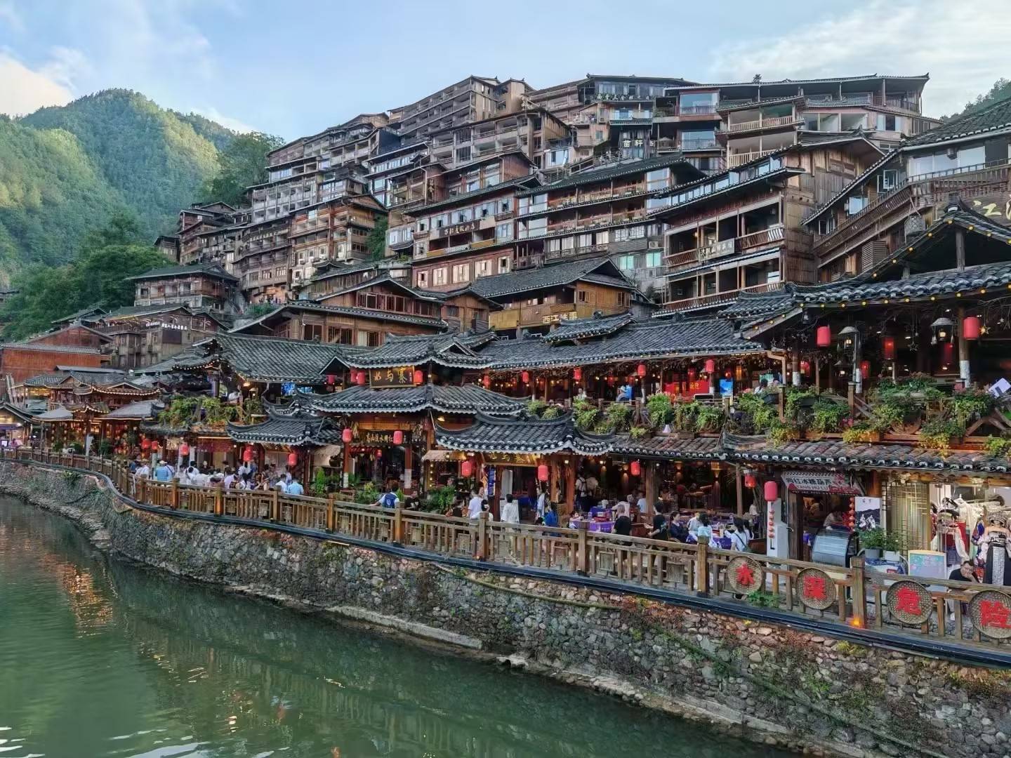 “暖冬旅游”成热门，同程旅行显示崇左、北海等广西城市增幅明显(图2)