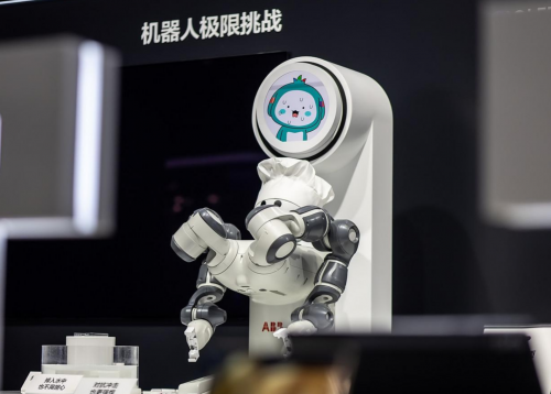 三星连续第七次亮相进博会,ai技术革新推动中国新型生产力发展(图6) 三星连续第七次亮相进博会,ai技术革新推动中国新型生产力发展(图6)