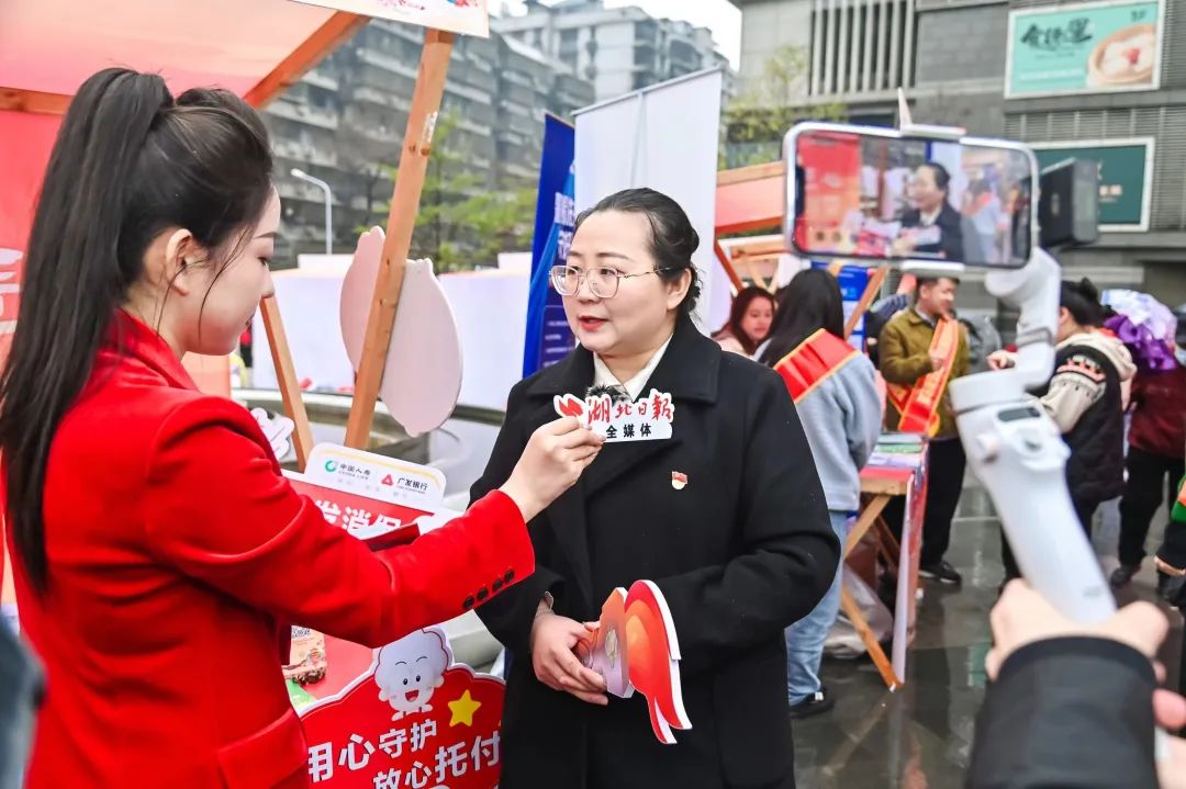 【金融守护】非遗遇上金融，守护权益更“有戏”！广发银行武汉分行邀您逛金融消保市集
(图5)