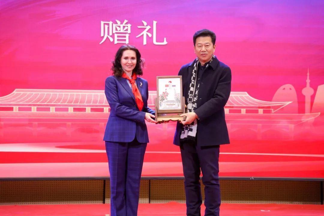 中俄友谊之花绽放 俄罗斯驻沈阳总领事访问太阳谷华夏学校
(图9)