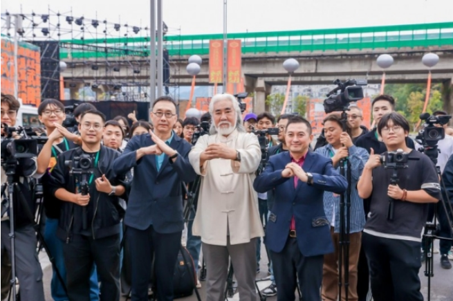 重庆武隆启明东方星聚城十一启幕(图3) image.png