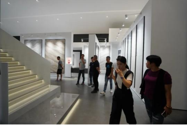 1500㎡福建晋江·kmy卡米亚美学馆,高质生活美好期许(图10) image.png
